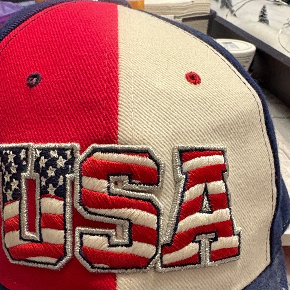 Other - USA Flag Embroidered Cap